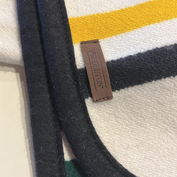 Pendleton wool Glacier National park scarf - Picture 2 of 4